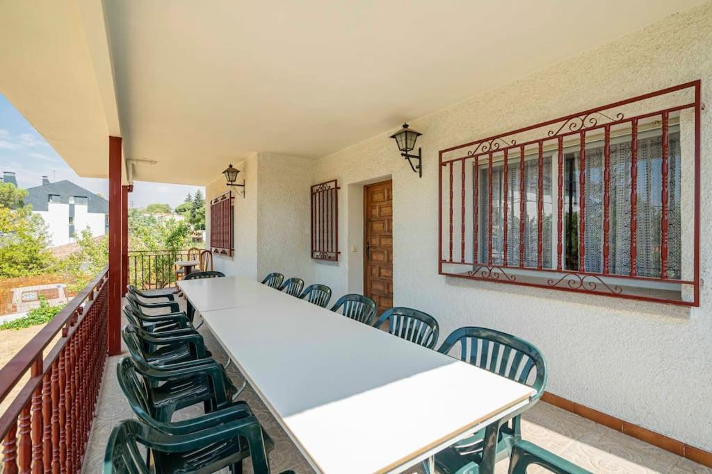 Casa Hortensia. Barbacoa En Robledo De Chavela La Estacion Exterior photo