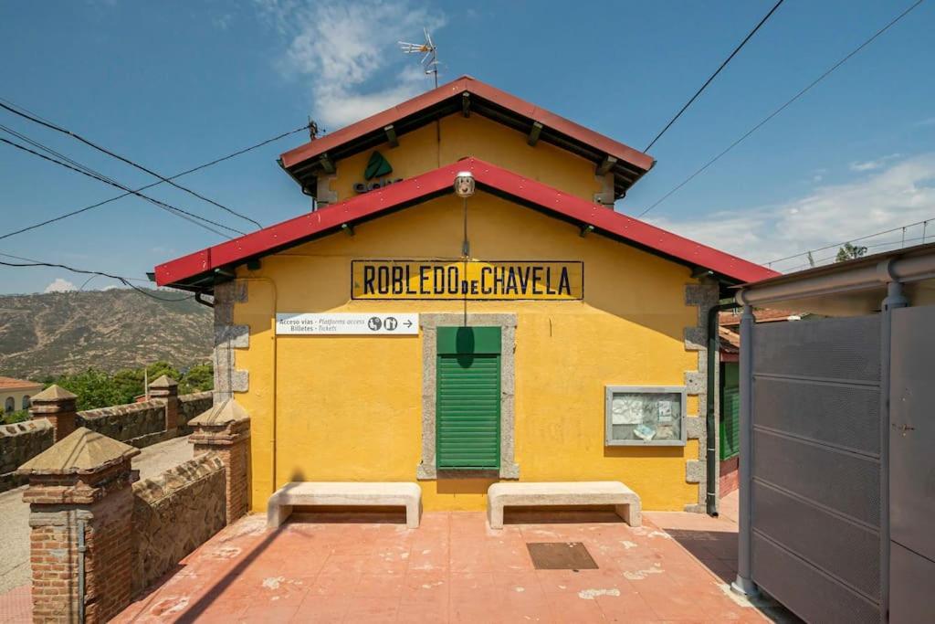 Casa Hortensia. Barbacoa En Robledo De Chavela La Estacion Exterior photo